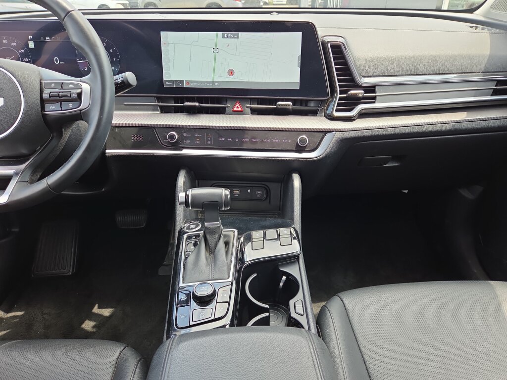 Used 2025 Kia Sportage SX FWD image 22
