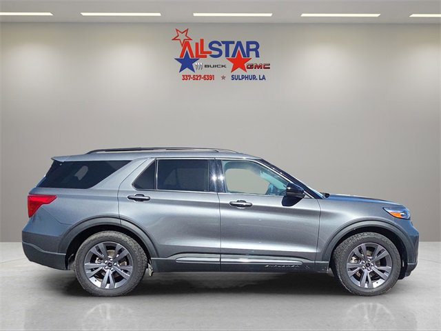 Used 2022 Ford Explorer XLT w/ Equipment Group 202A image 8