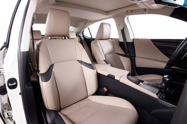 Used 2019 Lexus ES 350 w/ Premium Package image 20