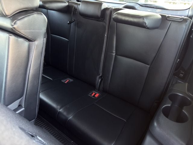 Used 2023 Toyota Highlander XLE FWD image 30