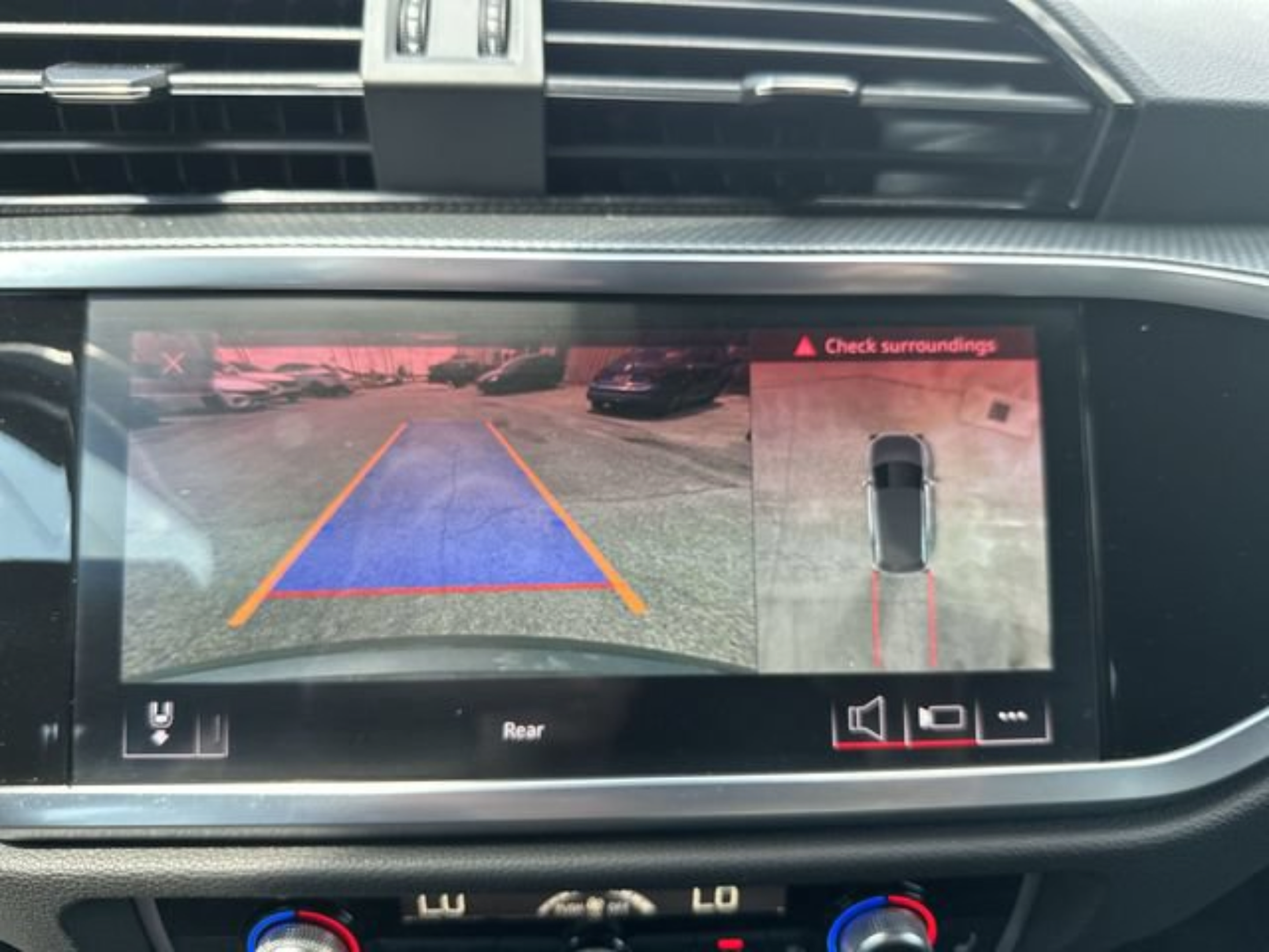 Used 2019 Audi Q3 2.0T Prestige AWD/4WD image 23