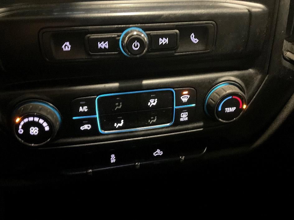 Used 2018 Chevrolet Silverado 1500 Custom w/ Custom Value Package image 19