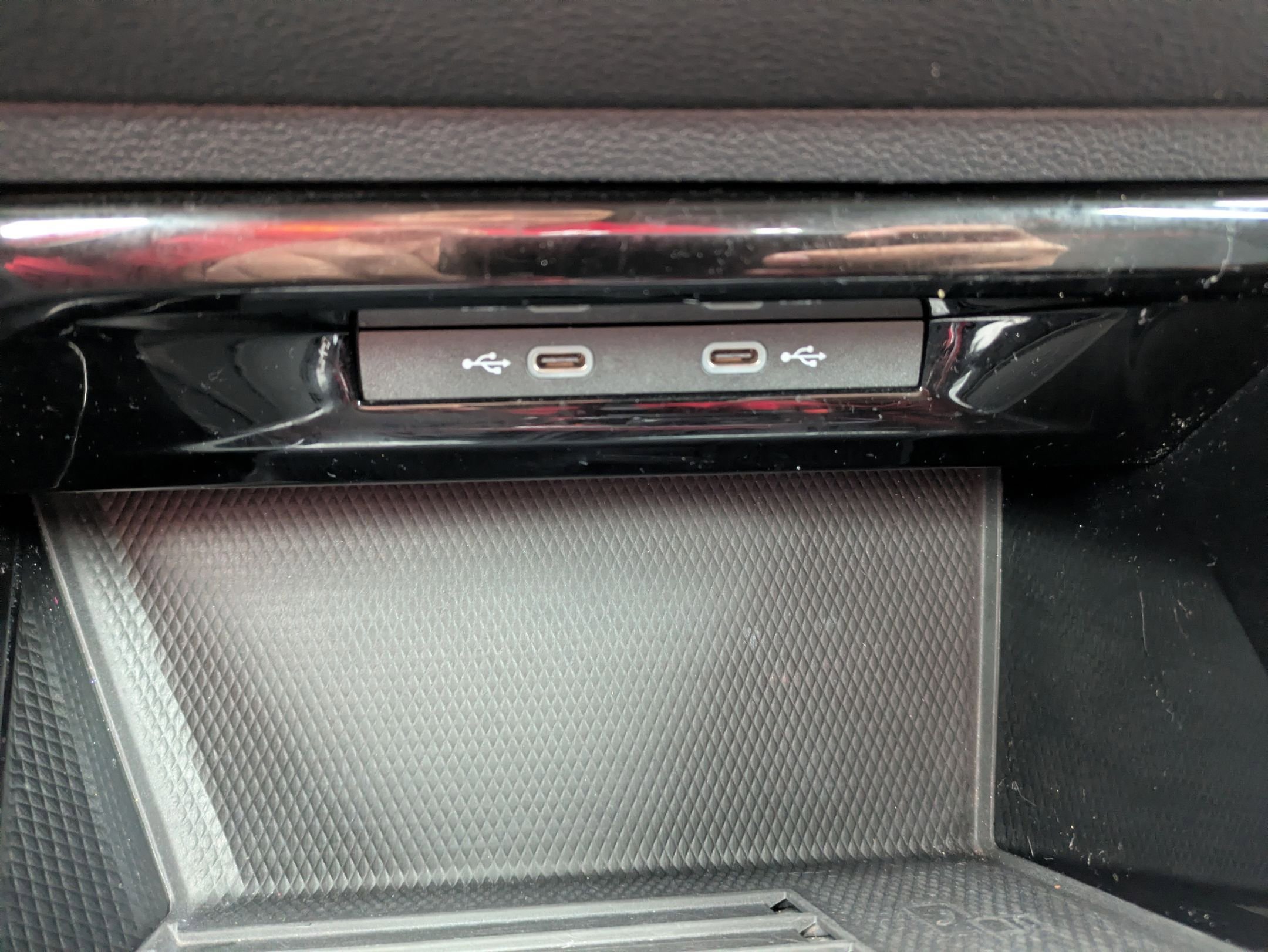 Used 2025 Volkswagen GTI SE image 20