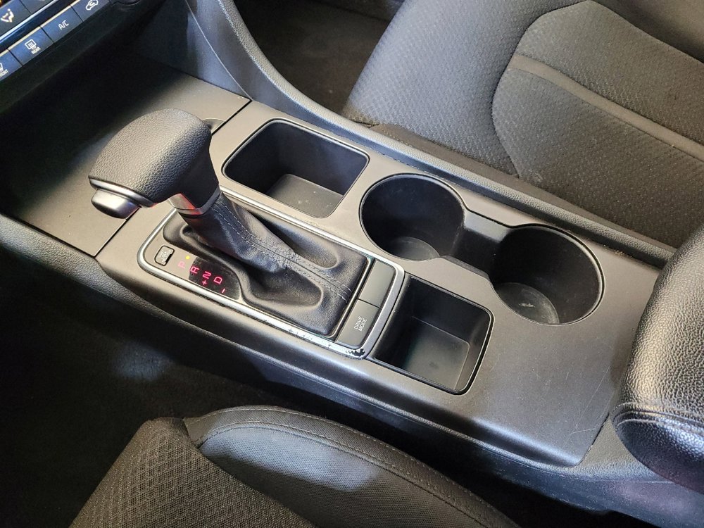 Used 2018 Kia Optima LX image 26