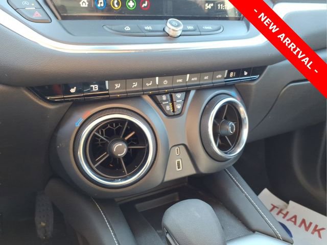 Used 2025 Chevrolet Blazer LT w/ Convenience Package image 18