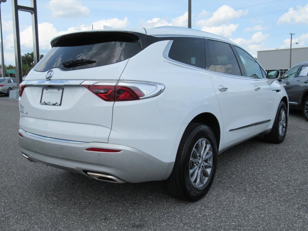 Used 2023 Buick Enclave Essence w/ Trailering Package, 5000 lbs. FWD image 7