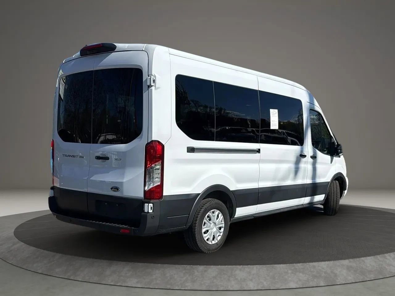 Used 2025 Ford Transit 350 XLT image 6