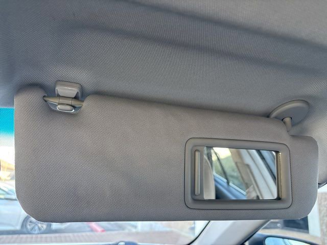 Used 2014 Toyota Camry LE image 33