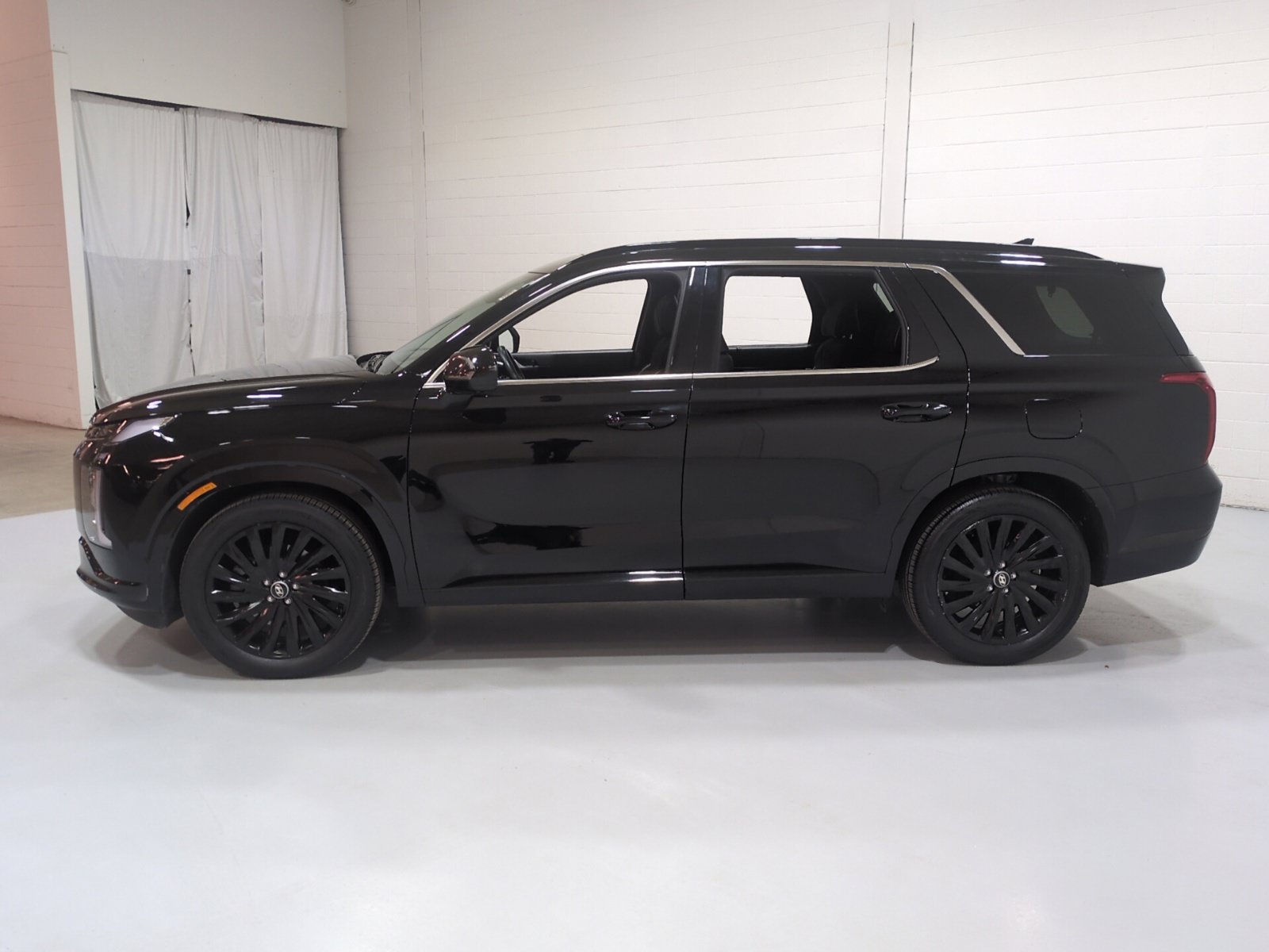 Used 2024 Hyundai Palisade Calligraphy AWD/4WD image 6