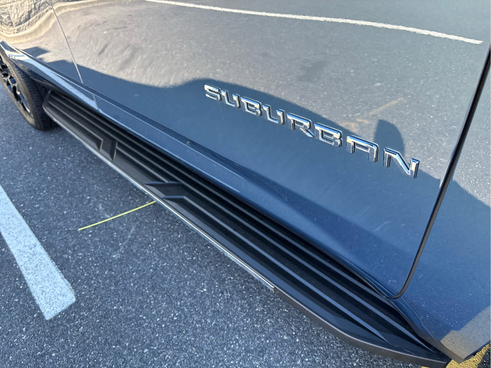 Certified 2025 Chevrolet Suburban Premier image 29