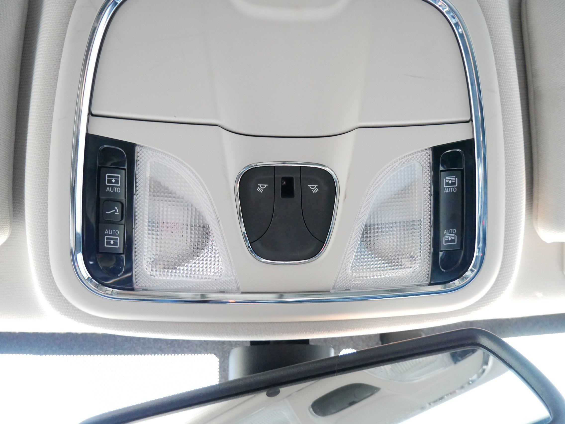 Used 2016 Jeep Cherokee Limited w/ Trailer Tow Group image 24