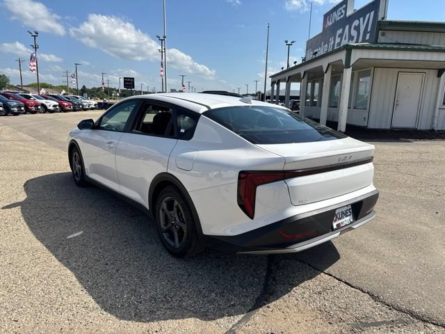 Used 2025 Kia K4 FWD image 9