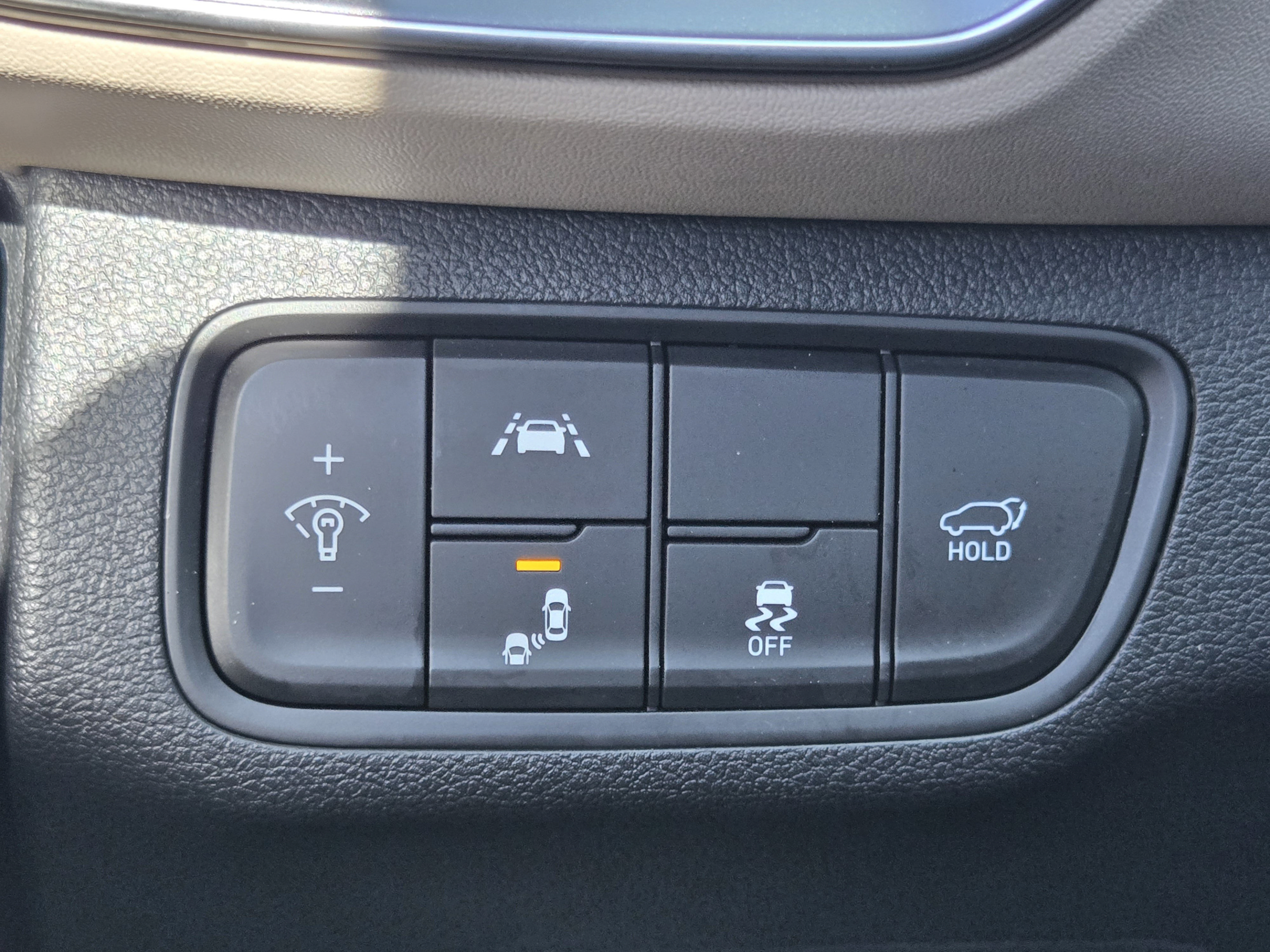 Used 2019 Hyundai Santa Fe SEL FWD image 20