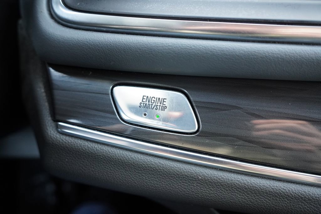 Certified 2023 Buick Enclave Essence image 31