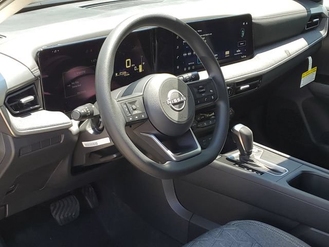 New 2026 Nissan Kicks SV w/ Cold Weather Package AWD/4WD image 6
