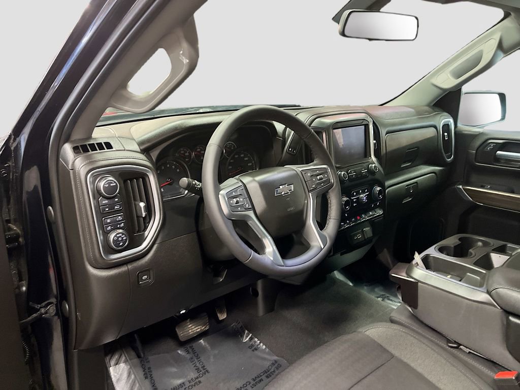 Used 2022 Chevrolet Silverado 1500 RST w/ Safety Package image 9