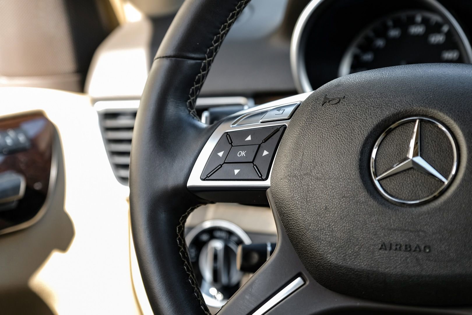 Used 2013 Mercedes-Benz ML 350 2WD image 17