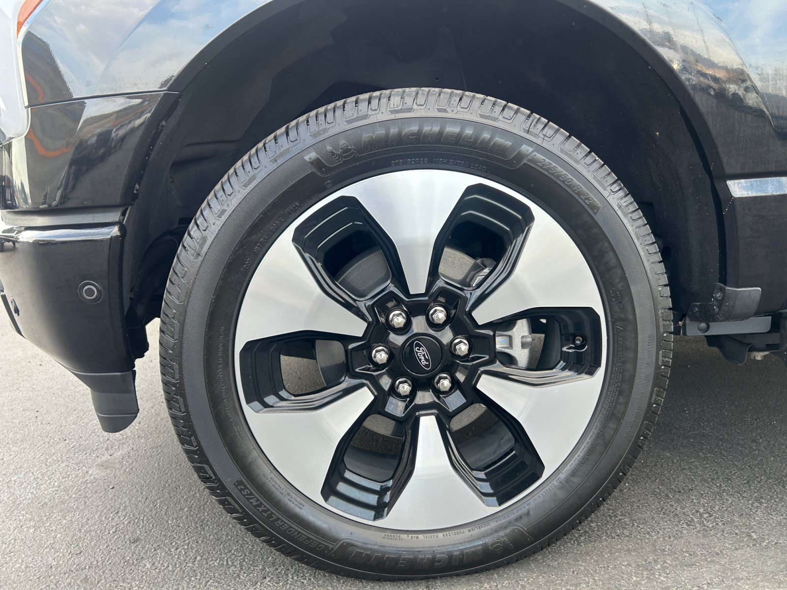 Certified 2023 Ford F150 Lightning Platinum AWD/4WD image 10