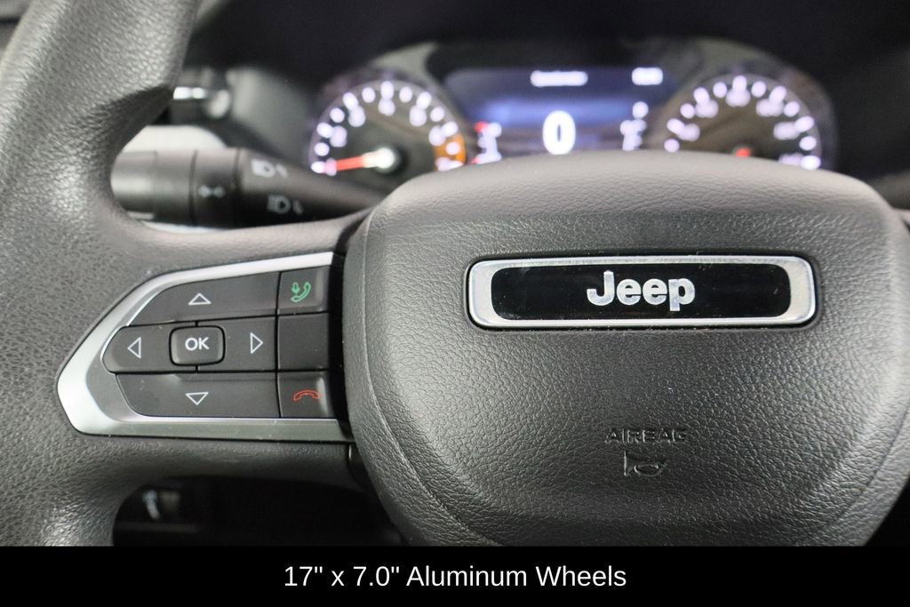 Used 2023 Jeep Compass Sport image 8