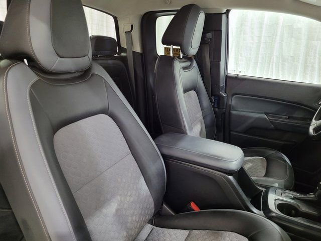 Used 2018 Chevrolet Colorado Z71 image 48