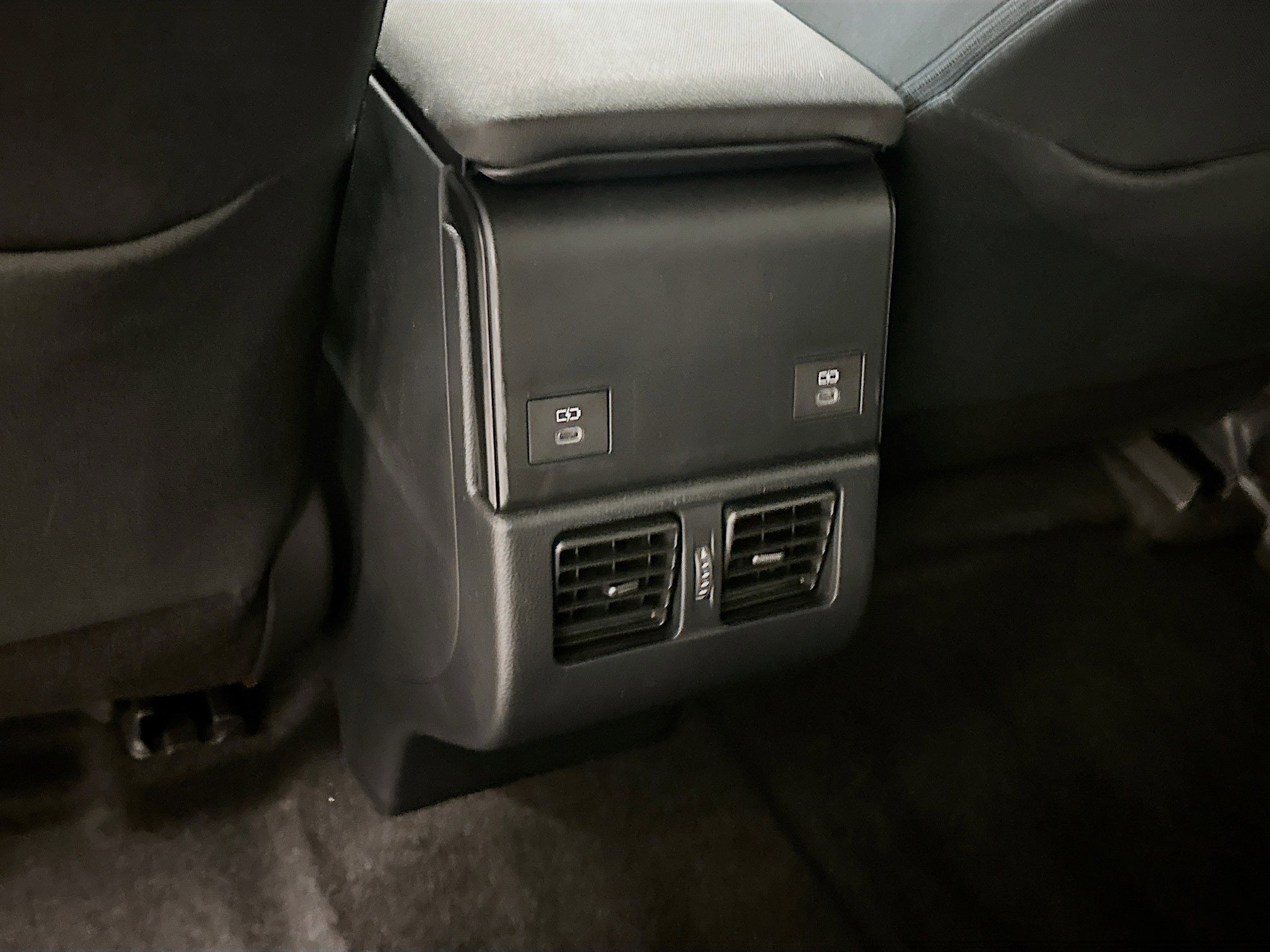 Used 2024 Subaru Solterra AWD/4WD image 28