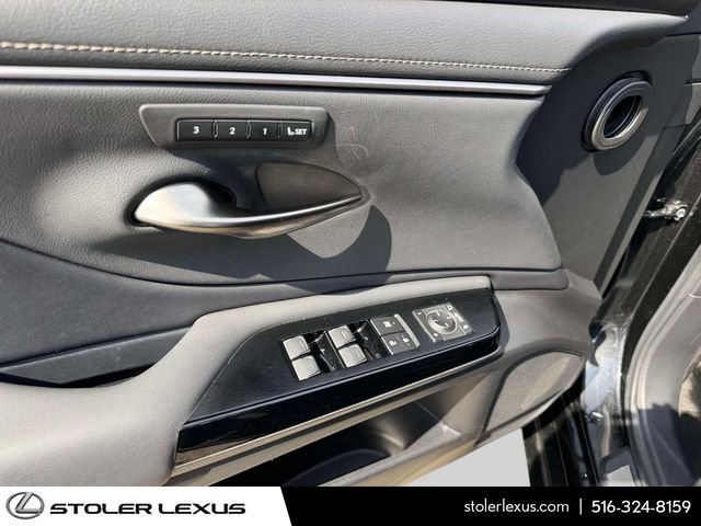 Used 2024 Lexus ES 300h w/ Premium Package image 17