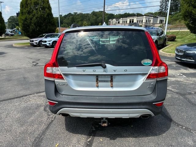 Used 2015 Volvo XC70 T6 AWD/4WD image 3