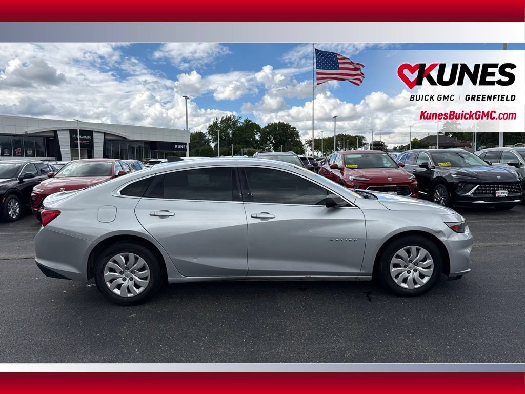 Used 2016 Chevrolet Malibu L FWD image 11