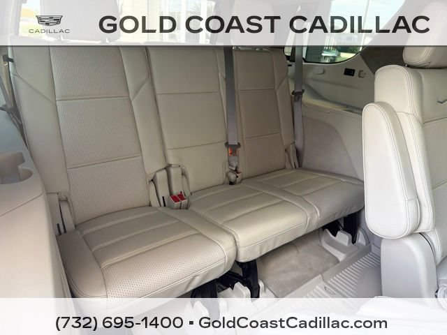 Used 2024 Cadillac Escalade Premium Luxury Platinum AWD/4WD image 14