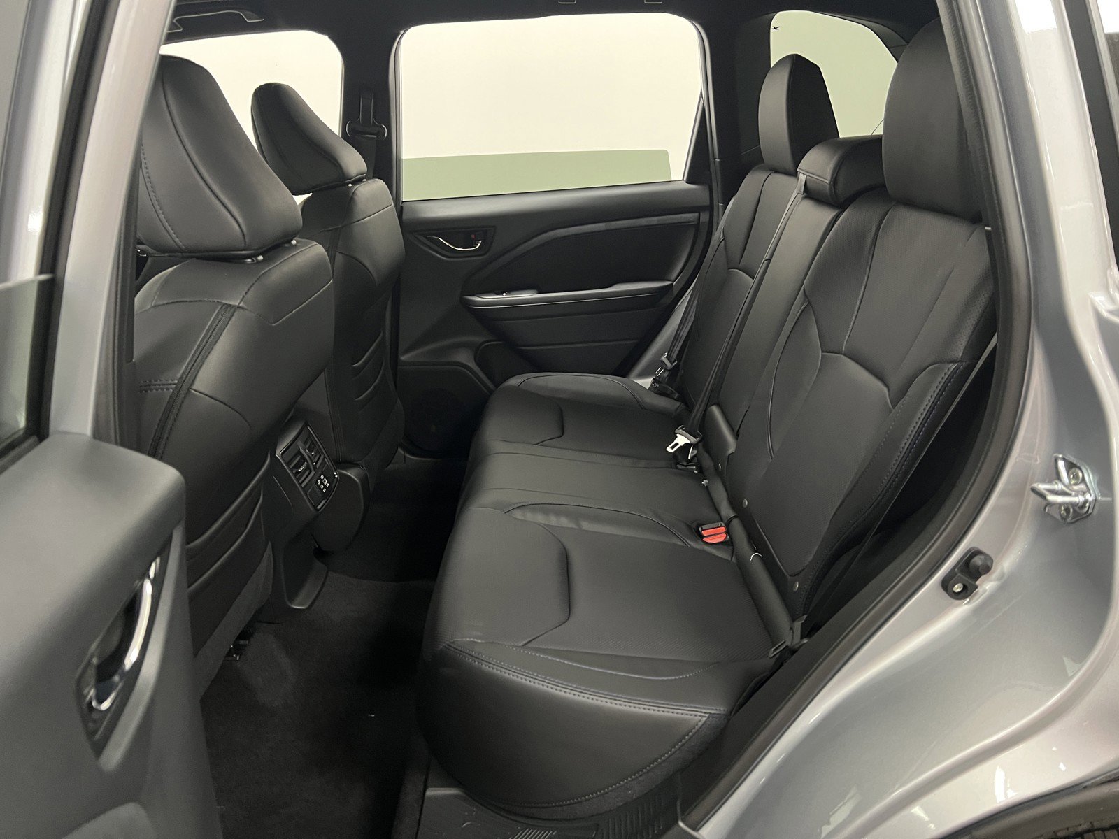 New 2025 Subaru Forester Limited image 12