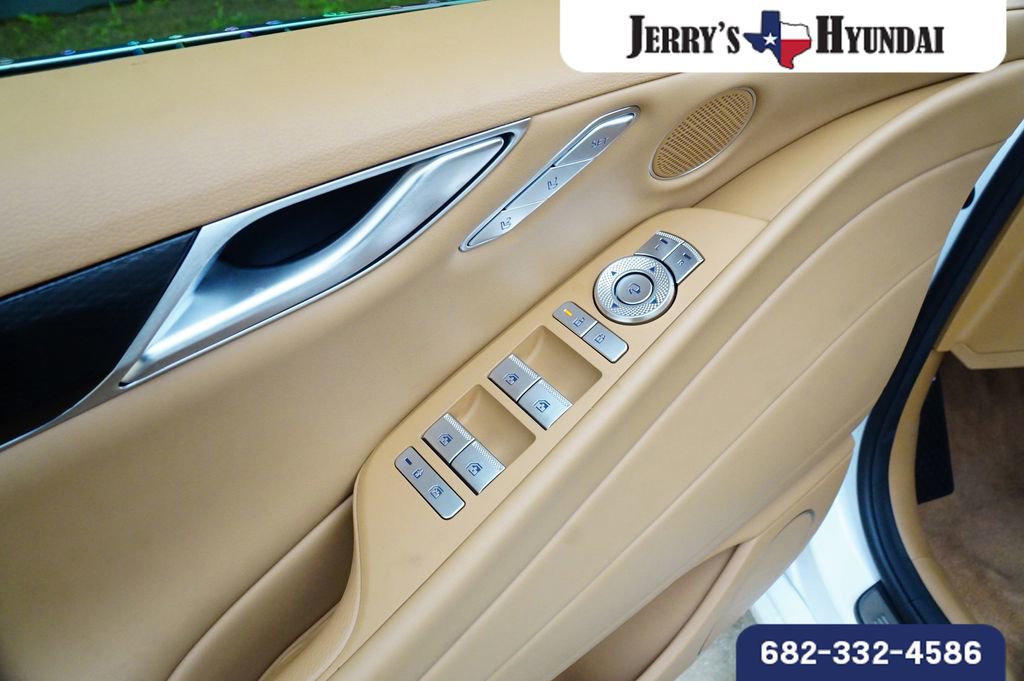 Used 2025 Genesis G80 2.5T image 16
