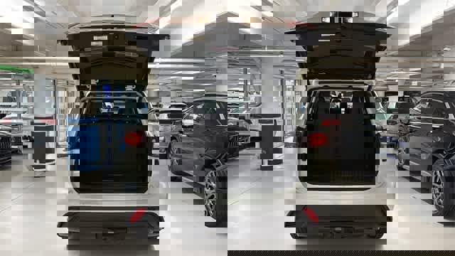 Used 2022 Toyota Highlander XLE image 7