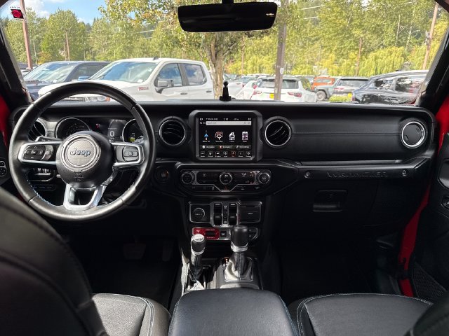 Used 2022 Jeep Wrangler Unlimited Rubicon 4xe AWD/4WD image 11