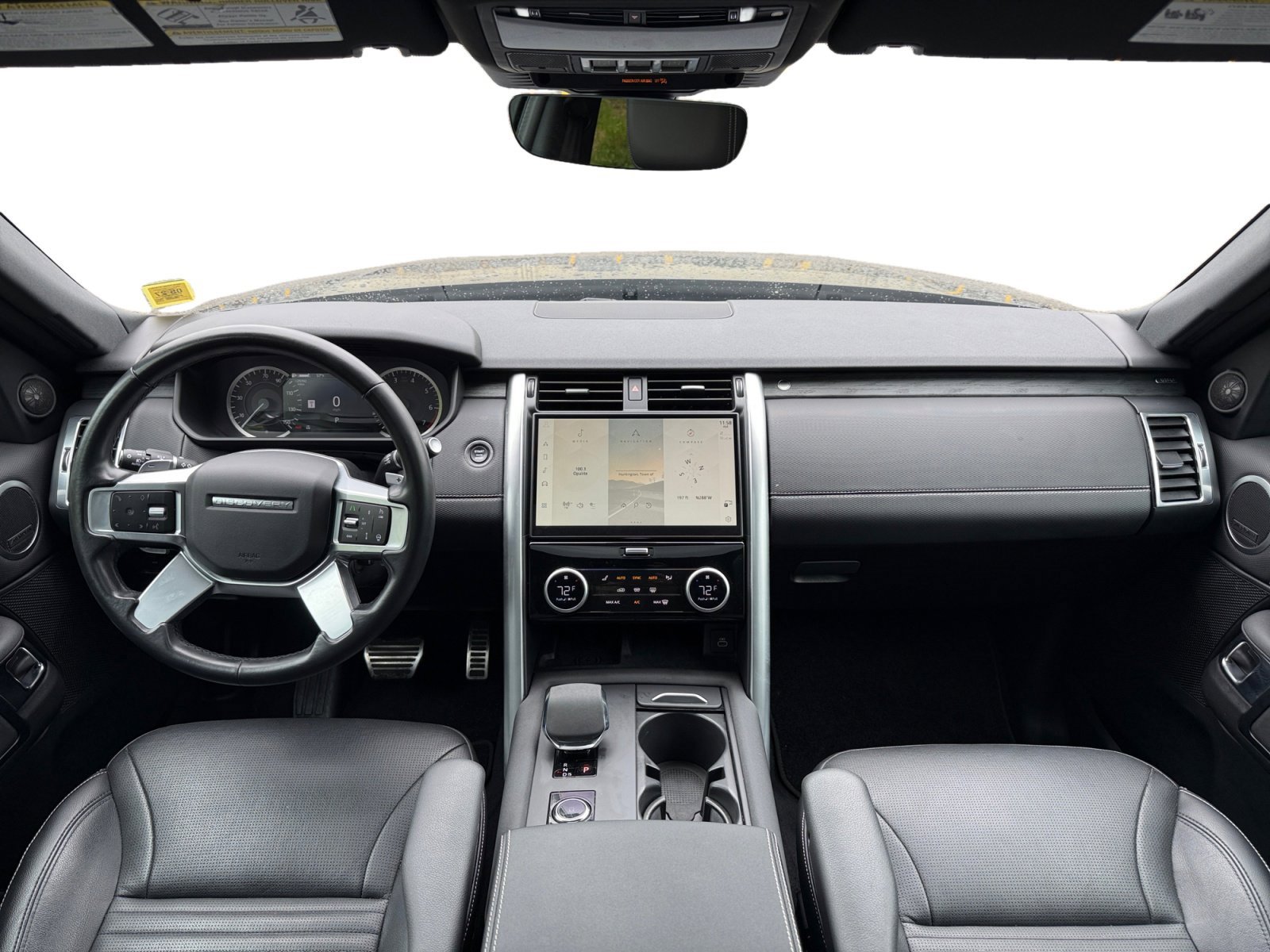 Used 2023 Land Rover Discovery S R-Dynamic AWD/4WD image 19