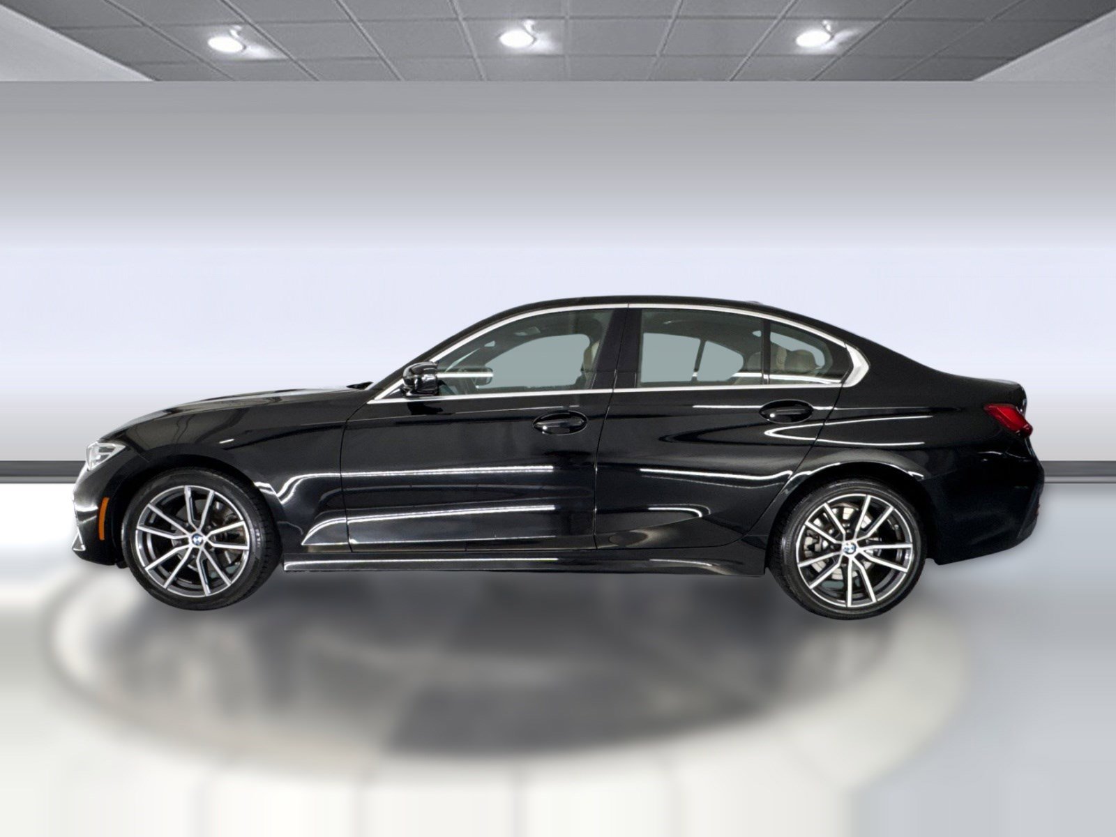 Used 2020 BMW 330i Sedan w/ Convenience Package RWD image 2