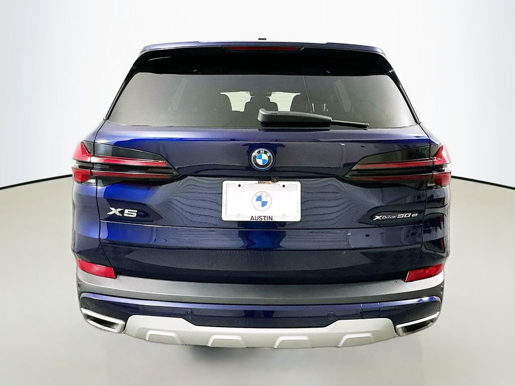 Used 2025 BMW X5 xDrive50e image 6