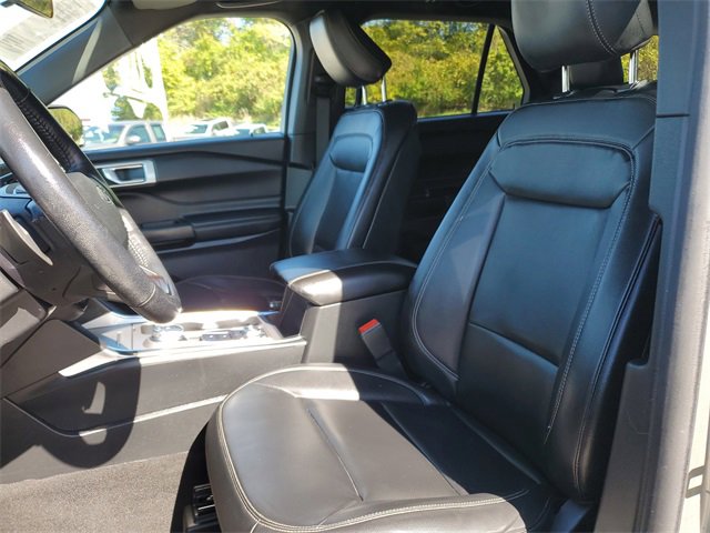 Used 2020 Ford Explorer XLT w/ Equipment Group 202A image 27