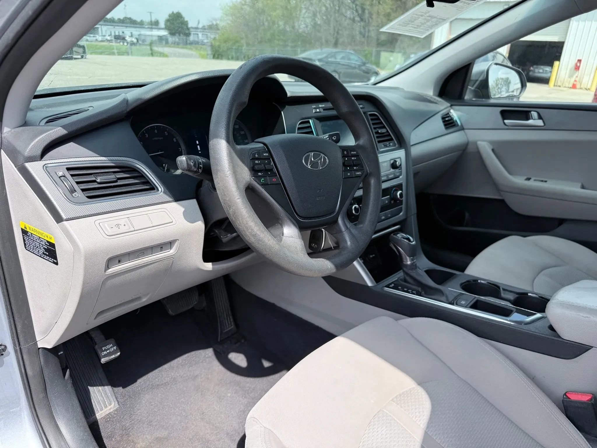 Used 2016 Hyundai Sonata SE image 17