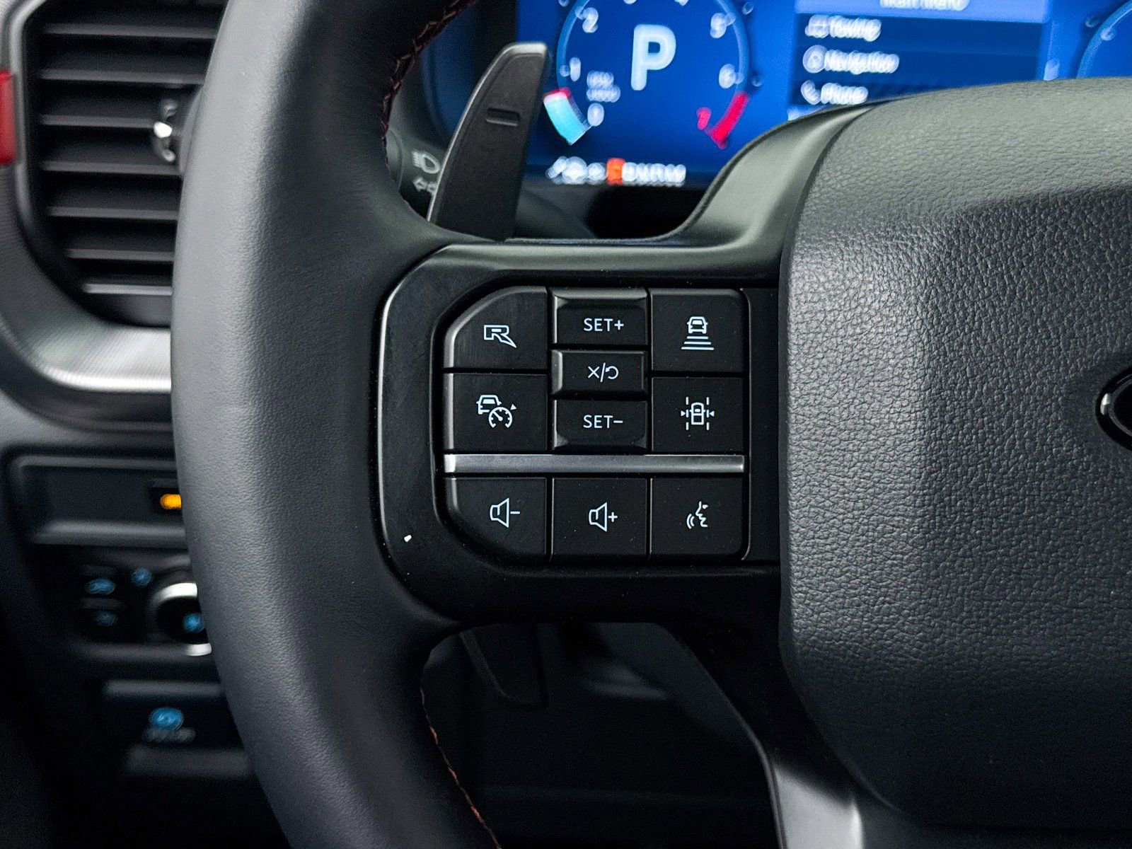 Used 2025 Ford F150 Raptor image 38