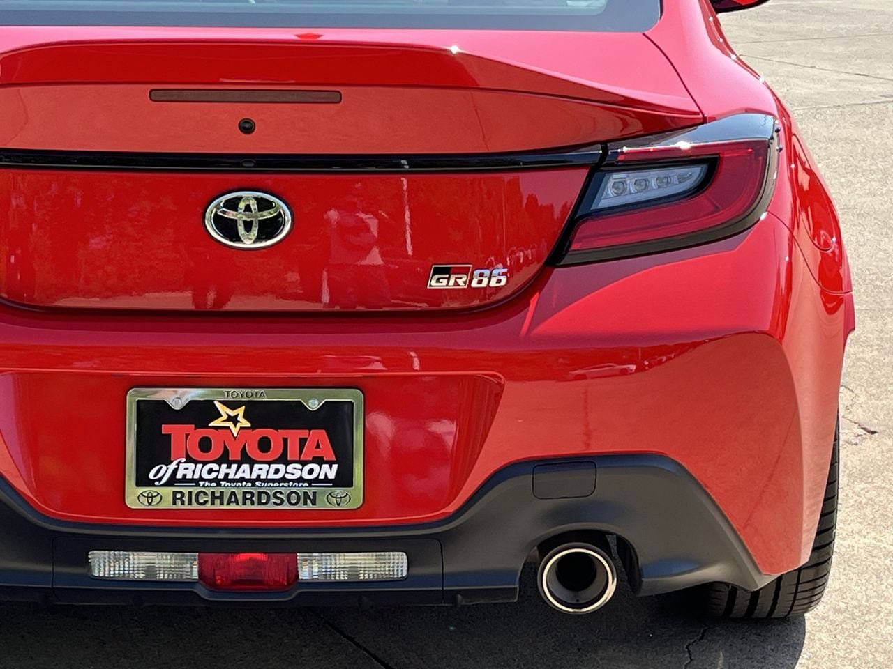 Used 2025 Toyota GR86 Premium RWD image 6