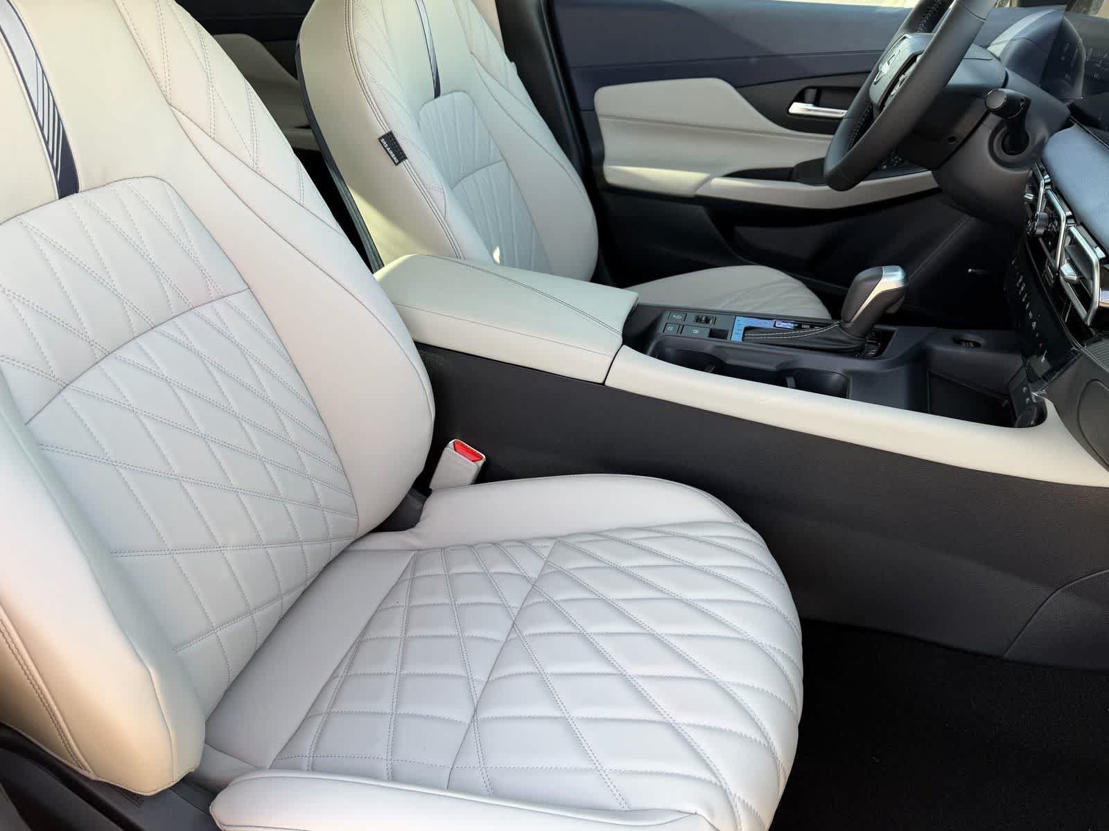 New 2026 Nissan Sentra SL FWD image 12