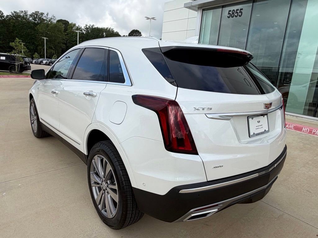 New 2026 Cadillac XT5 Premium Luxury w/ Driver Assist Package FWD image 3