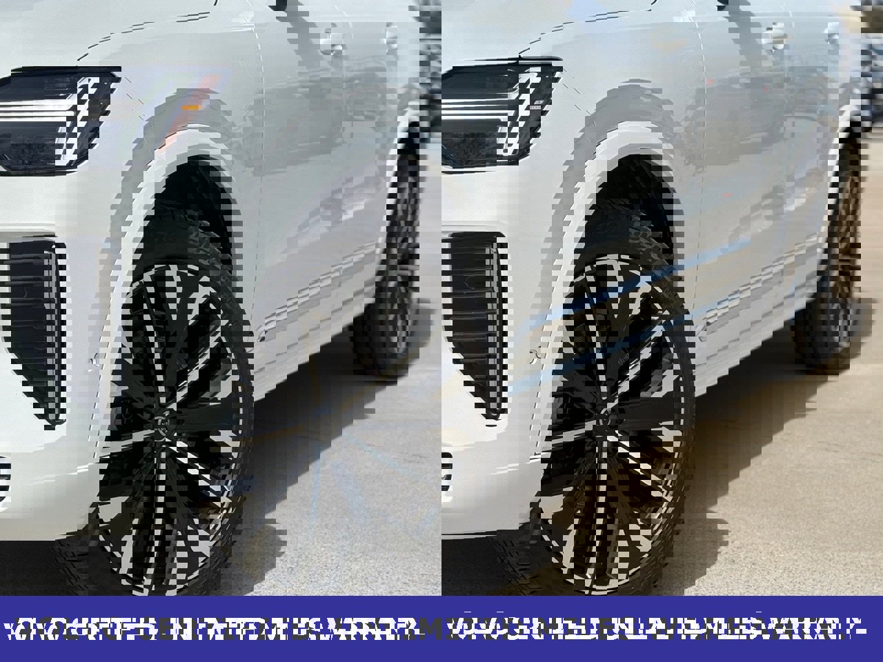 Certified 2025 Volvo XC90 B6 Plus image 8