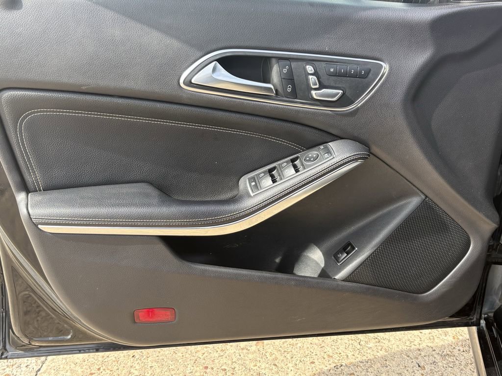 Used 2018 Mercedes-Benz CLA 250 image 10