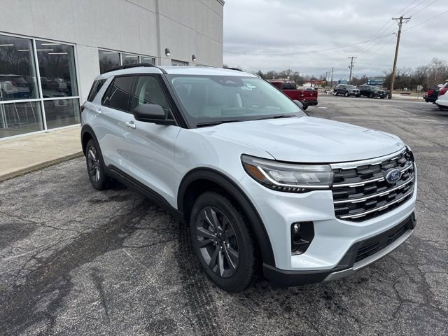 New 2026 Ford Explorer Active w/ Active Comfort Package image 3