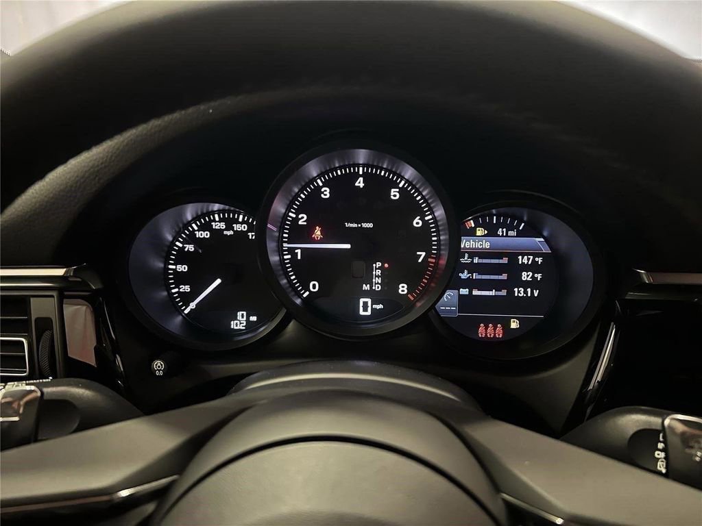 New 2026 Porsche Macan AWD/4WD image 21