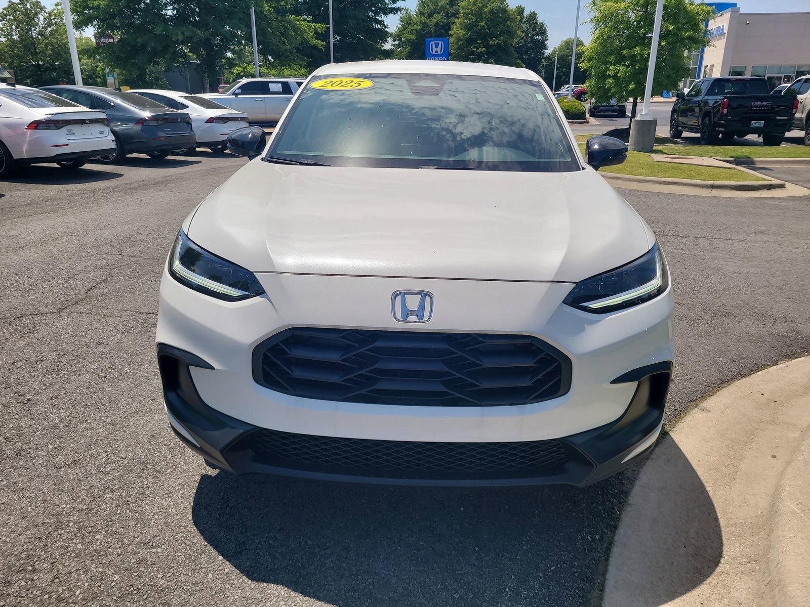 Certified 2025 Honda HR-V Sport image 8