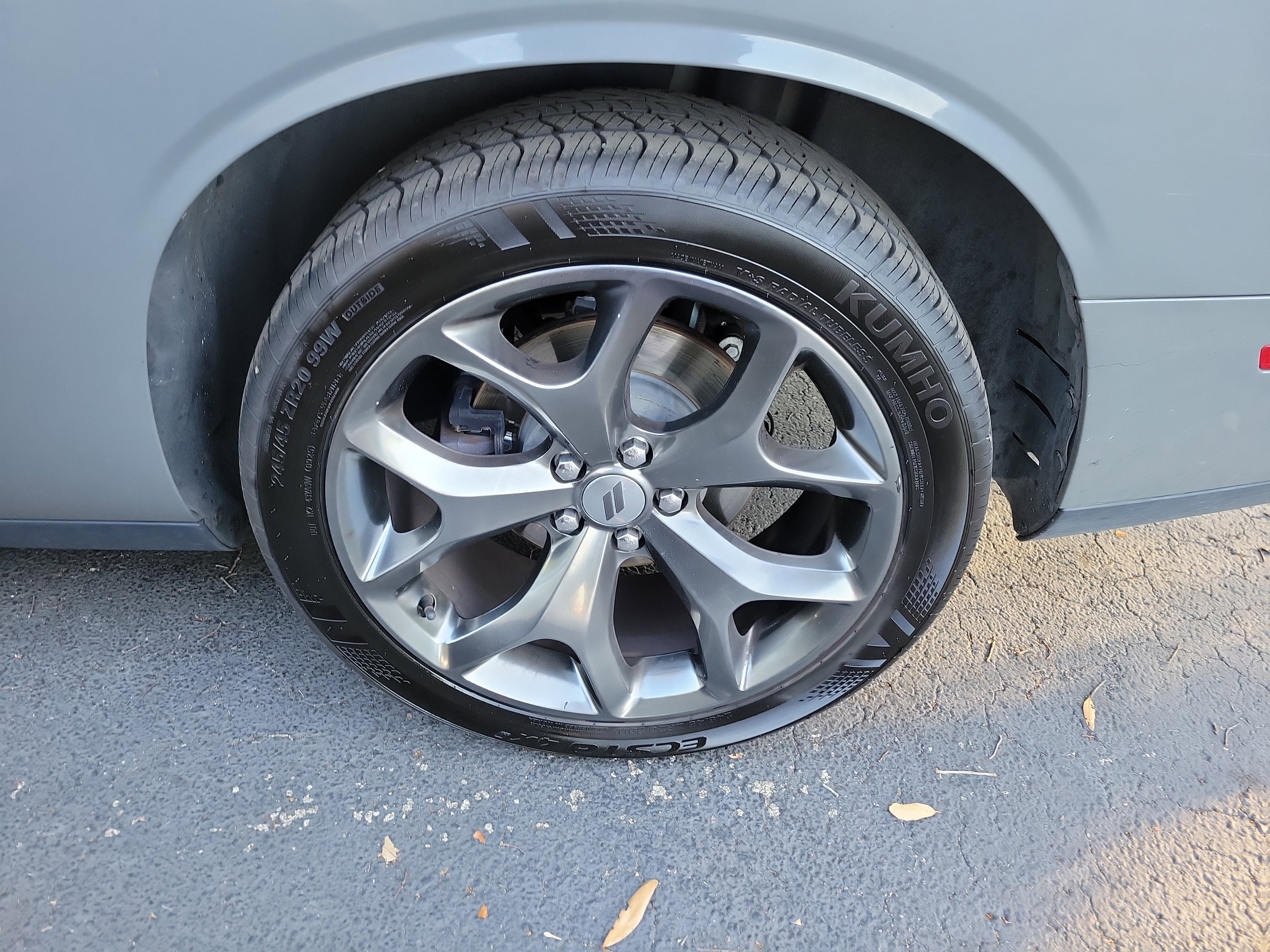 Used 2017 Dodge Challenger SXT Plus image 5