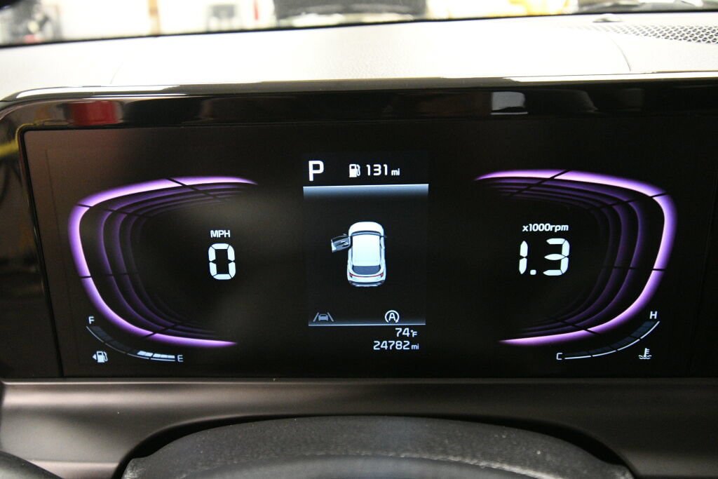 Used 2024 Kia Seltos LX AWD/4WD image 13