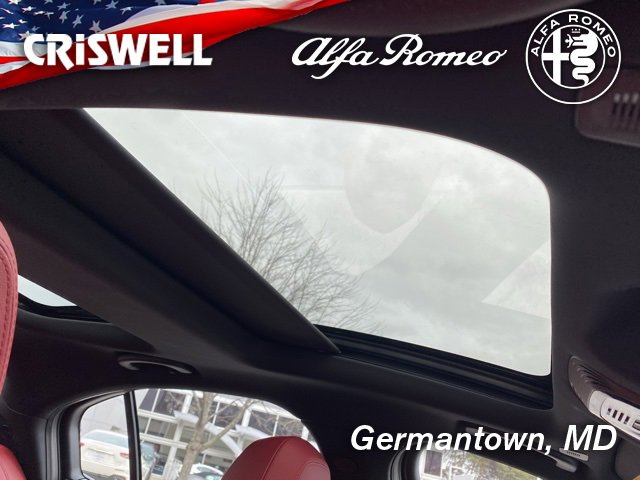 New 2025 Alfa Romeo Giulia AWD image 43